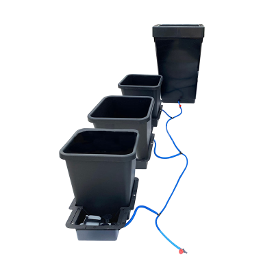 3 Töpfe mit Selbstbewässerungs-System